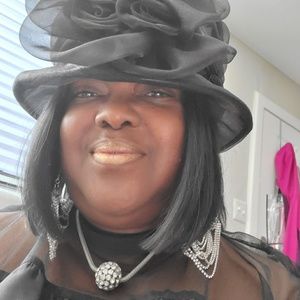 Meet your Posher, Sharon